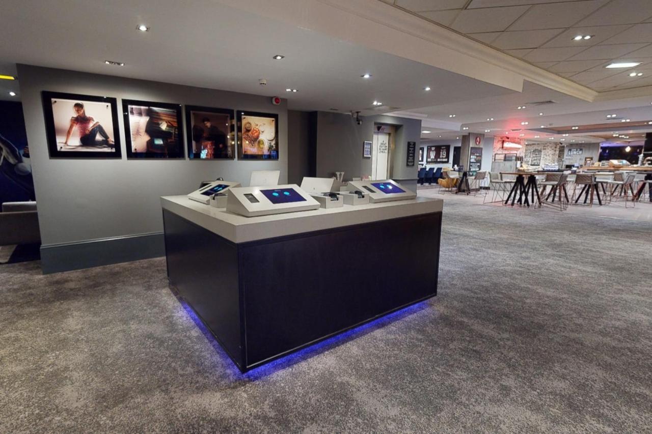 Village Hotel Newcastle Holystone  Екстер'єр фото