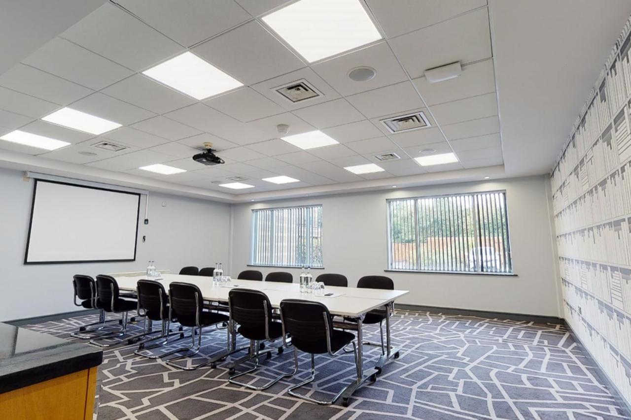 Village Hotel Newcastle Holystone  Екстер'єр фото